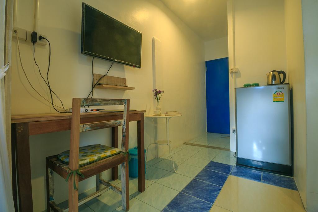 Frog House Bed & Breakfast (Adults Only) Patong Exterior foto