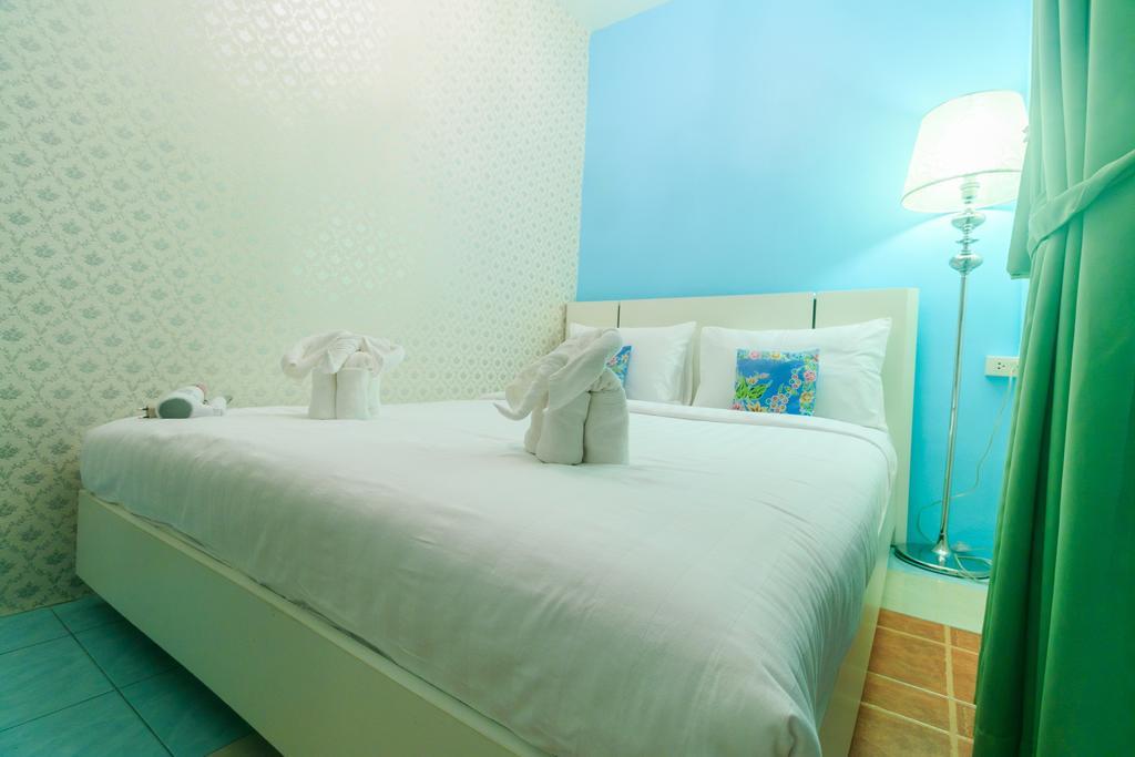 Frog House Bed & Breakfast (Adults Only) Patong Exterior foto