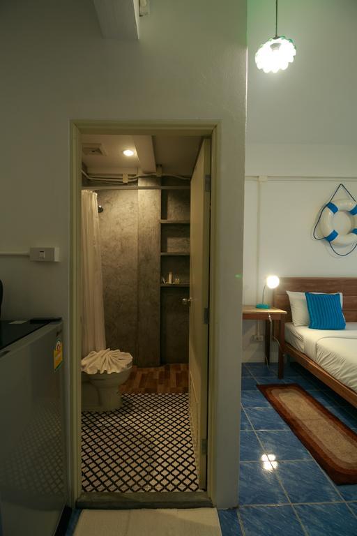 Frog House Bed & Breakfast (Adults Only) Patong Exterior foto