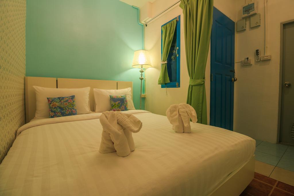 Frog House Bed & Breakfast (Adults Only) Patong Exterior foto